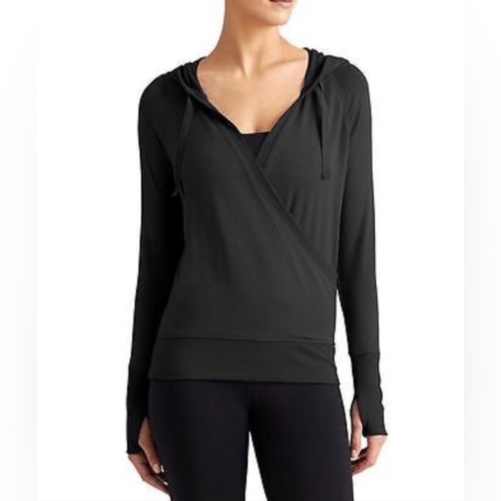 Athleta Black Inner Twist Hoodie Size Medium Thumb Holes Wrap Yoga Workout